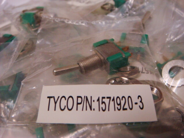 LOT of 7 TYCO ALCO SPDT TOGGLE Switches 1571920-3 / MTA106D - New and Unused