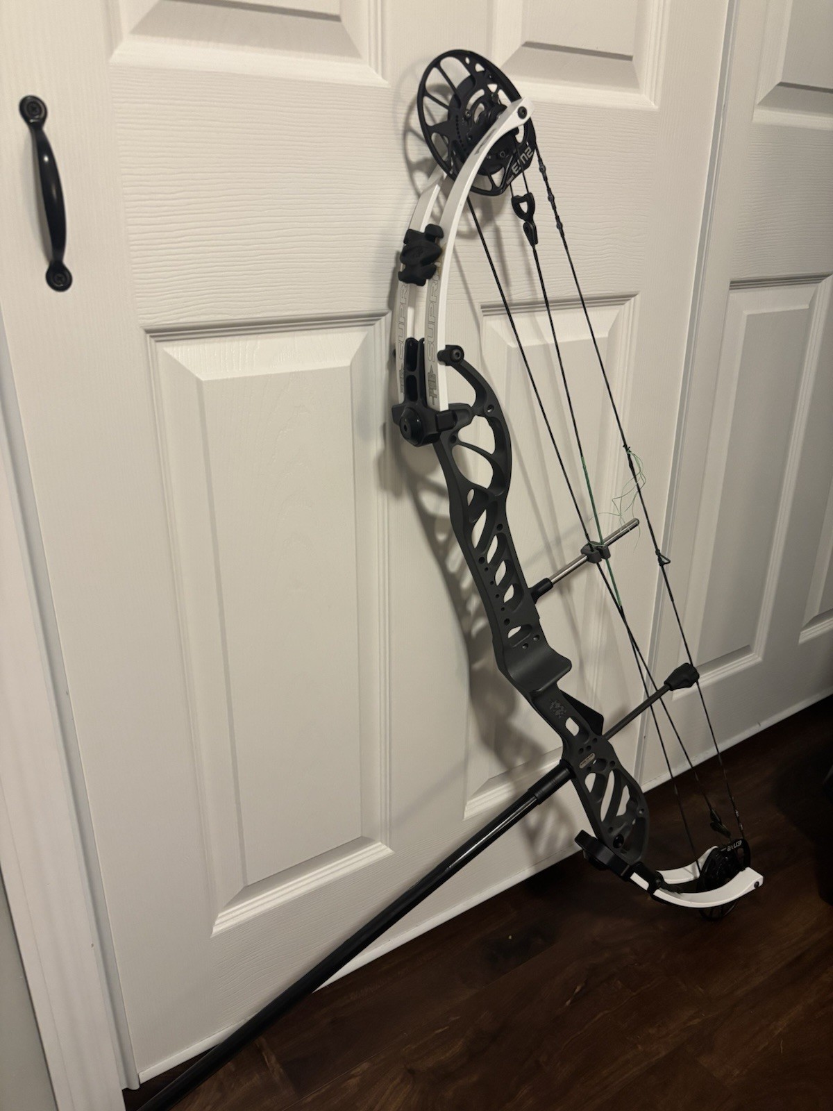 PSE Supra X 37 - 60lb, With Complete Unopened EZ220 Shim Tuning System & Grips