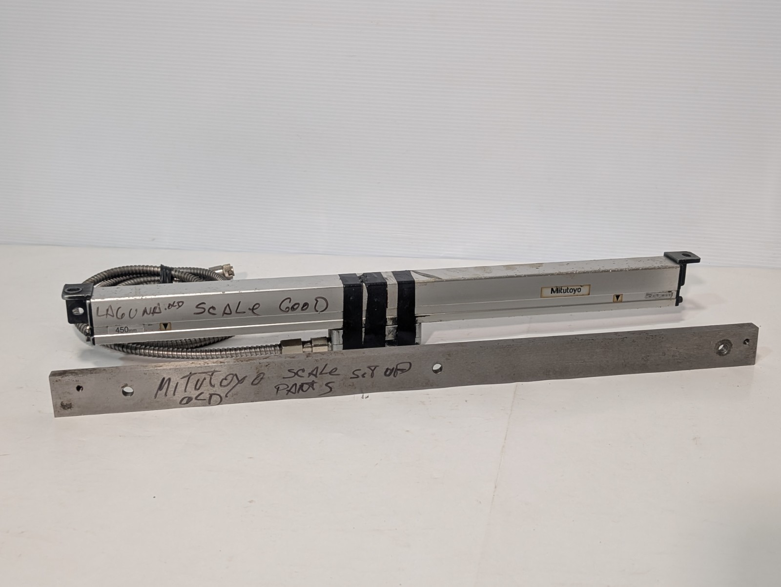 Assorted Mitutoyo linear encoder scale components, sensor cable *FOR PARTS*