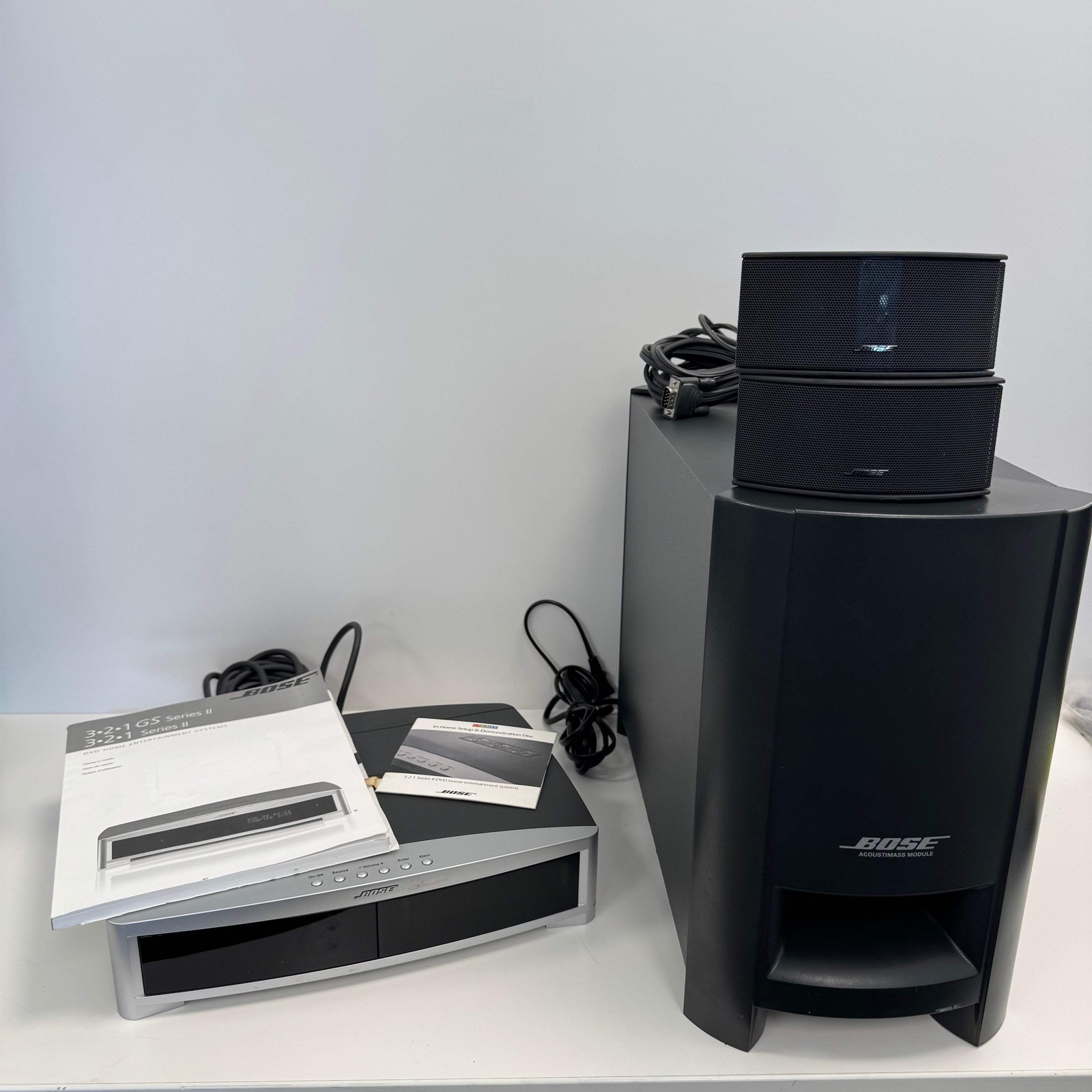 Bose PS3-2-1 II Powered Speaker System Home Entertainment System Black