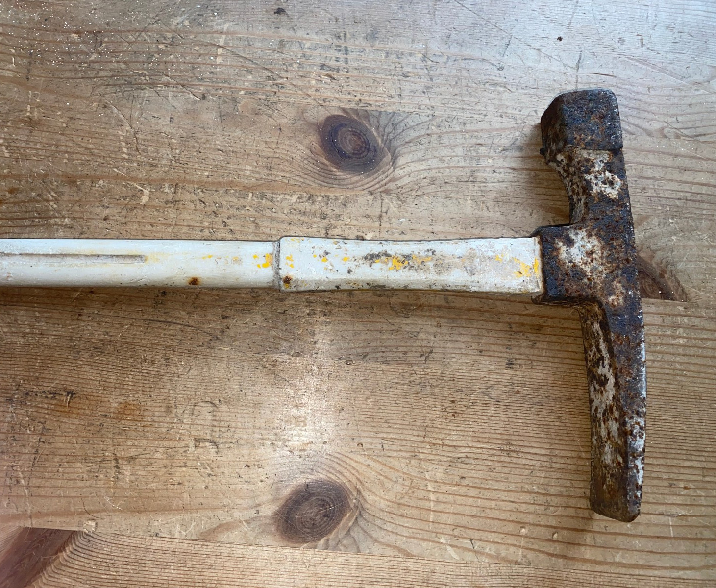 Bricklayer Mason's Hammer With Nylon Grip