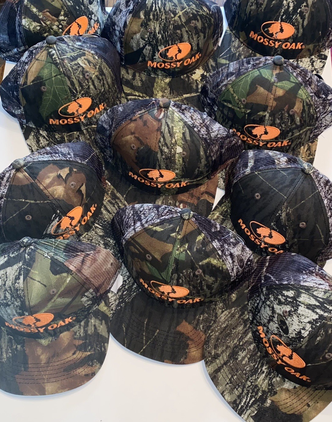 Mossy Oak Camouflage Truckers Hat Orange mesh back FLAT BILL NWT