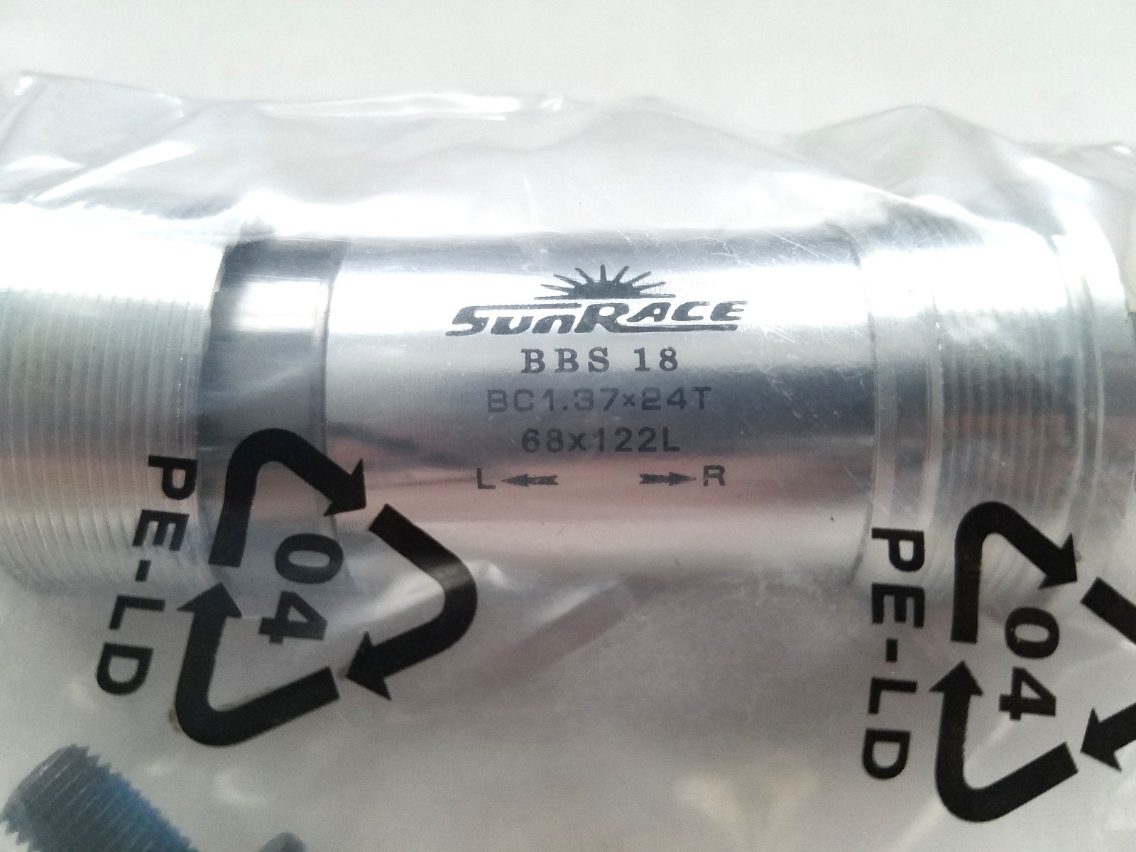 Sunrace BBS18 68x122 Alloy Sealed Bearing Bottom Bracket Square Taper JIS