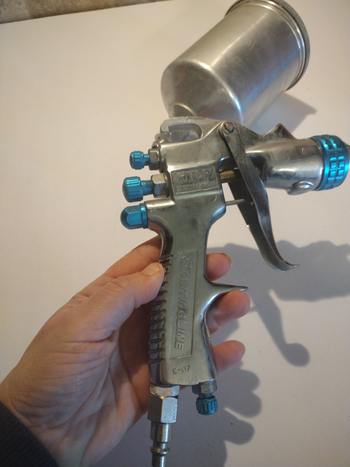 Devilbiss Starting Line HVLP Gravity feed Spray Gun 30 PSI USED