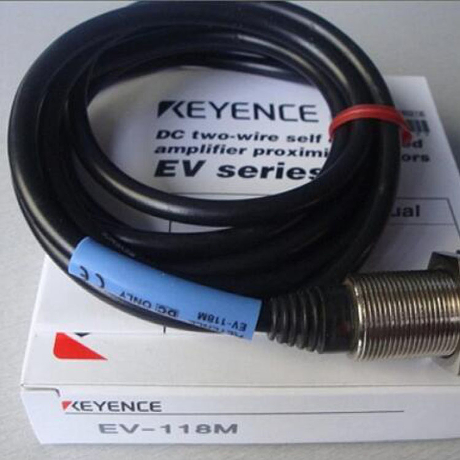 ONE NIB Keyence EV-118M Proximity switch sensor- US Stock