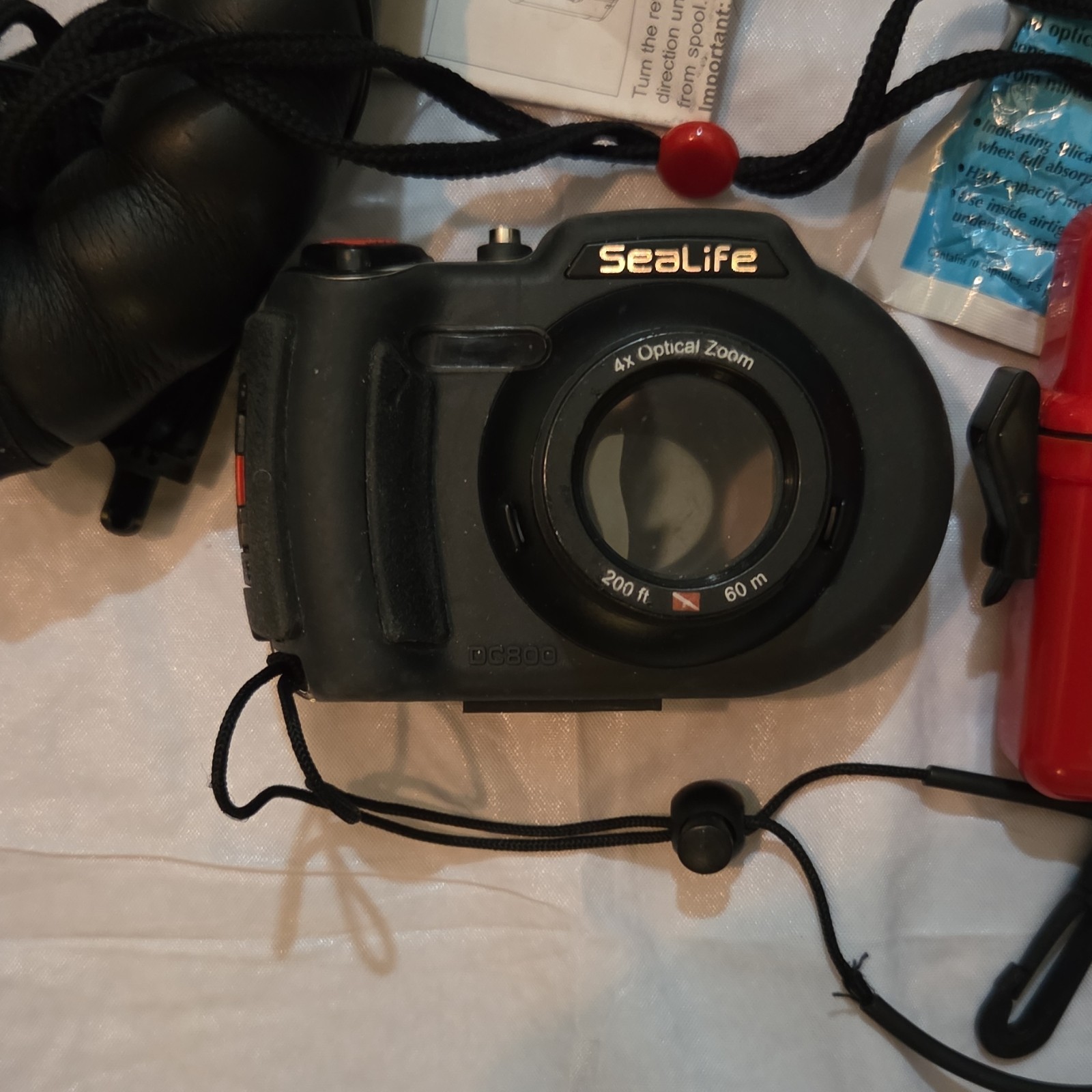 SeaLife DC800 Underwater Digital Camera Kit with Housing, Flash, Battery