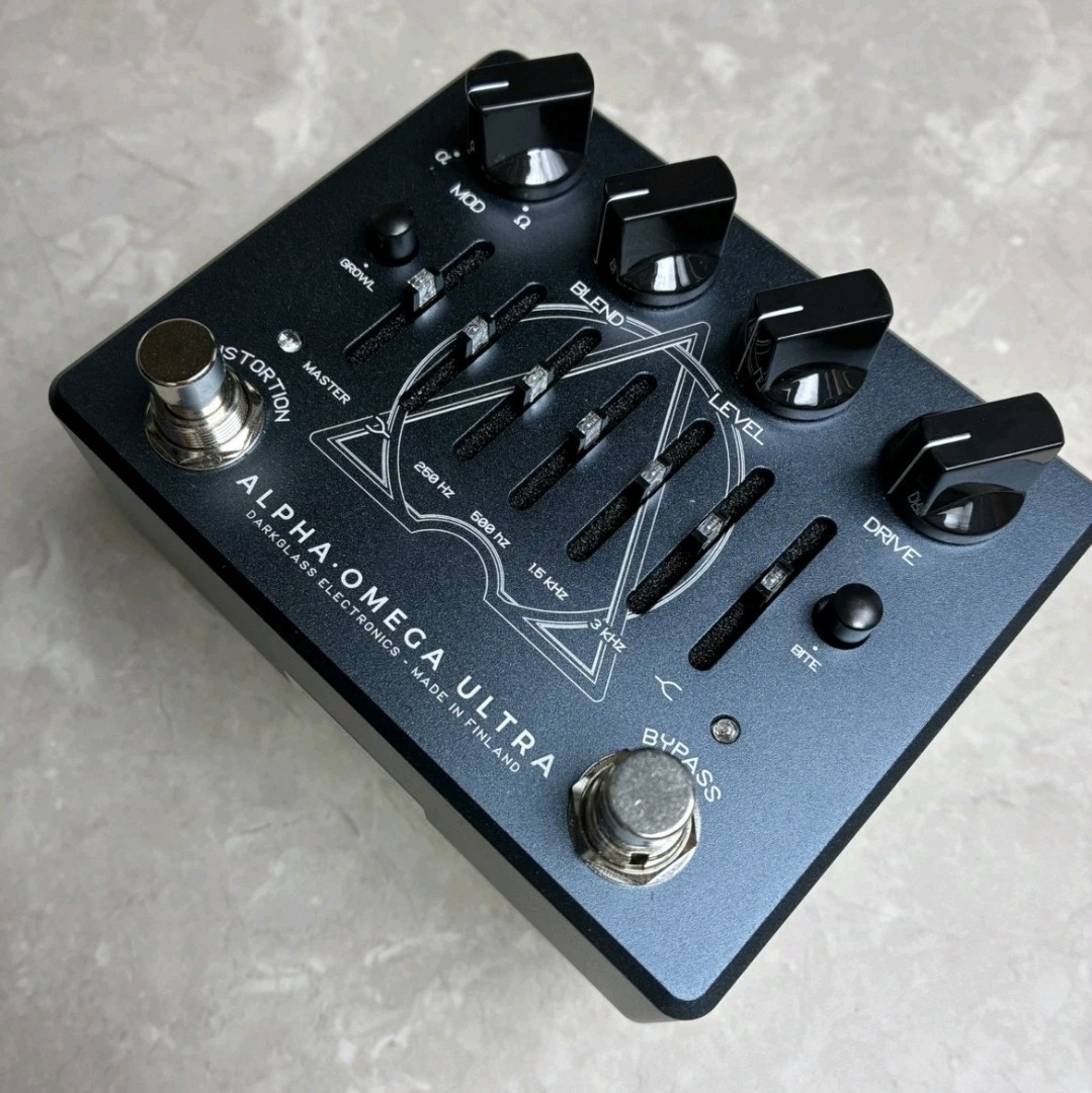 Darkglass Electronics Alpha Omega Ultra Bass Preamp Blue