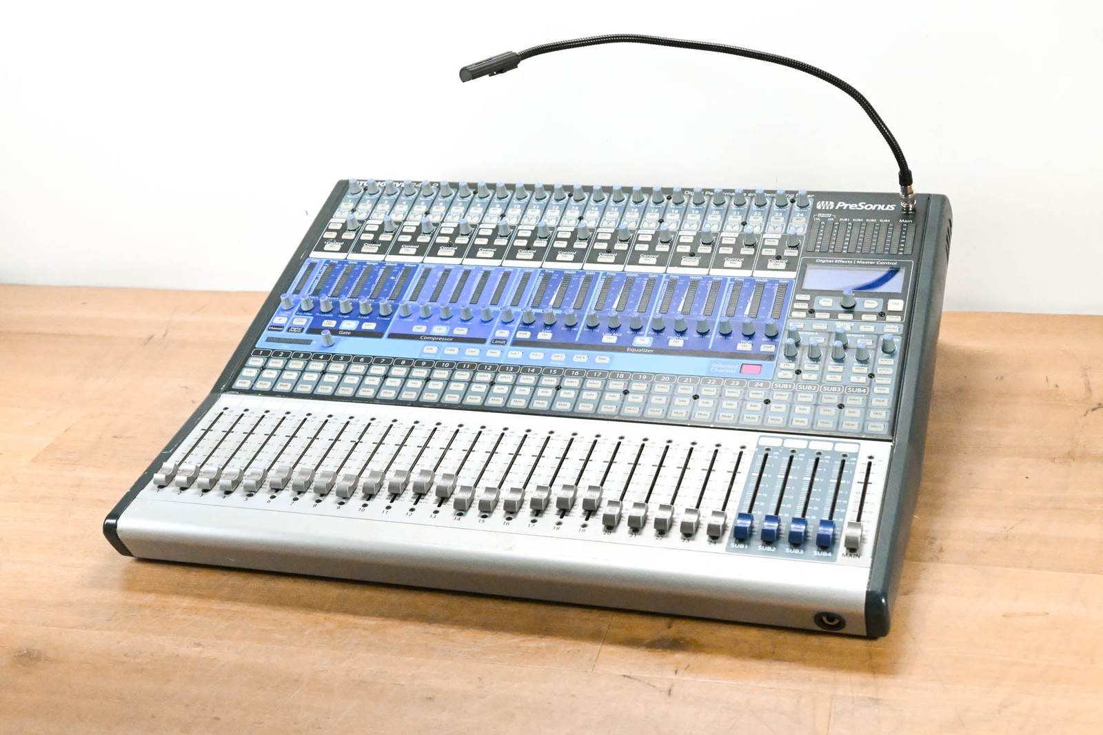 PreSonus StudioLive 24.4.2 24-Channel Digital Audio Mixer CG013X4