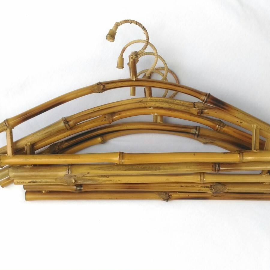 12 Clothes Hanger From Bamboo Cendani