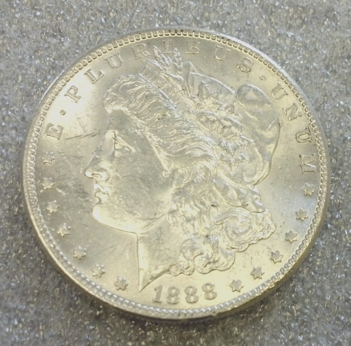 1888-S MORGAN SILVER DOLLAR BU WHITE (3115)