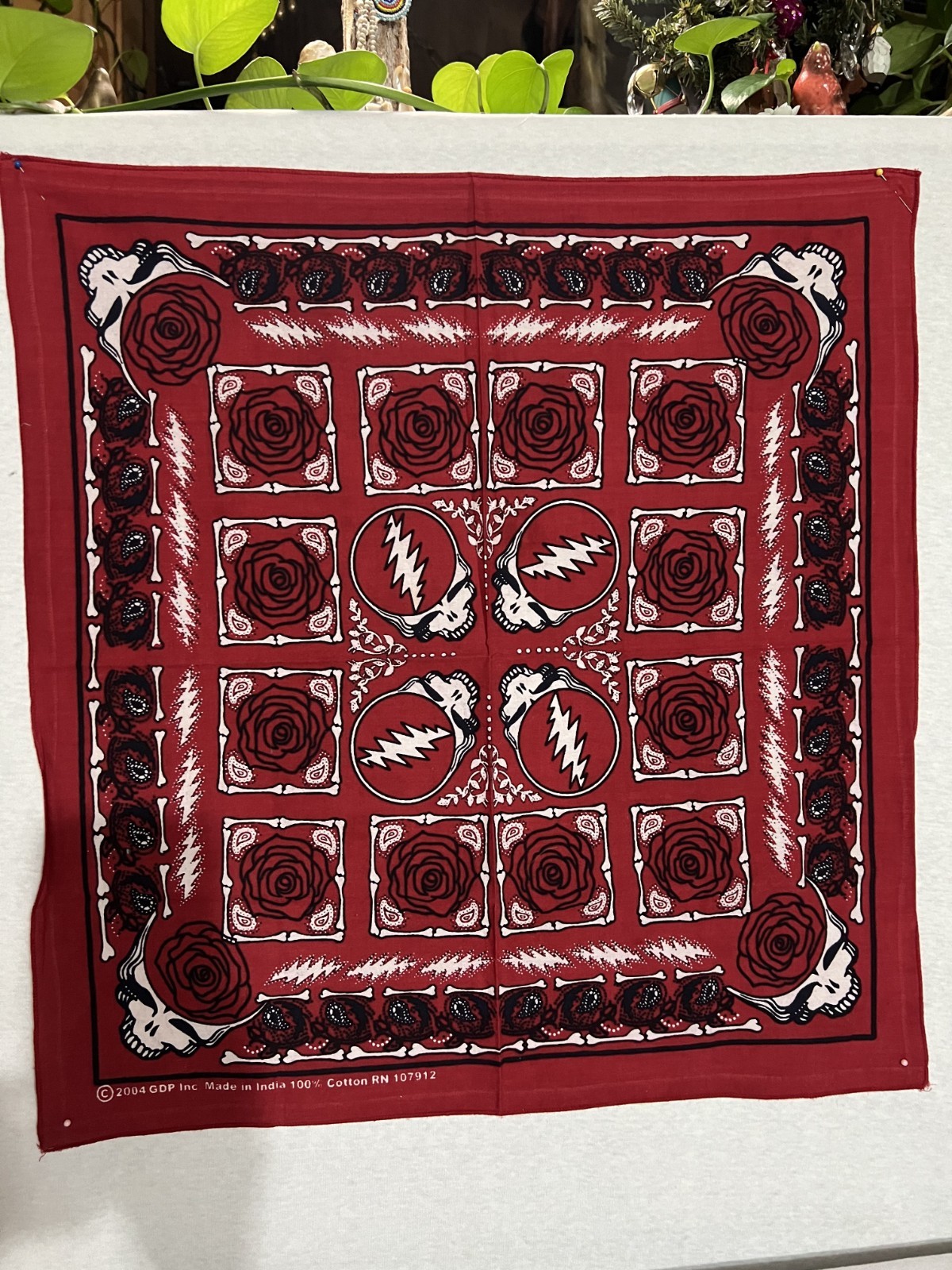 NWOT Grateful Dead Bandana Head Neck Red Steal Your Face Skulls Roses ~22"x 22"