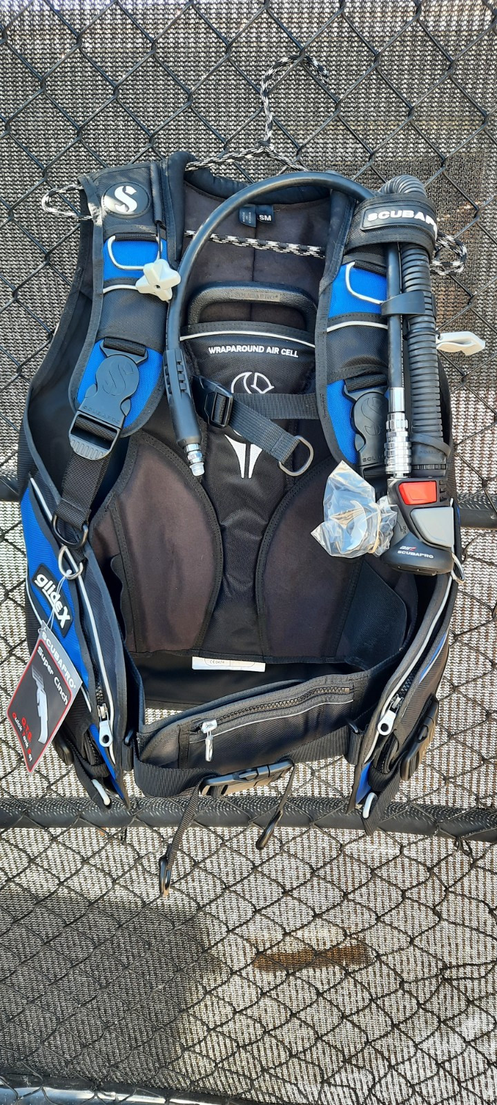 Scubapro Glide BCD Buoyancy Control Device with AIR2 Size Small - NEW in package