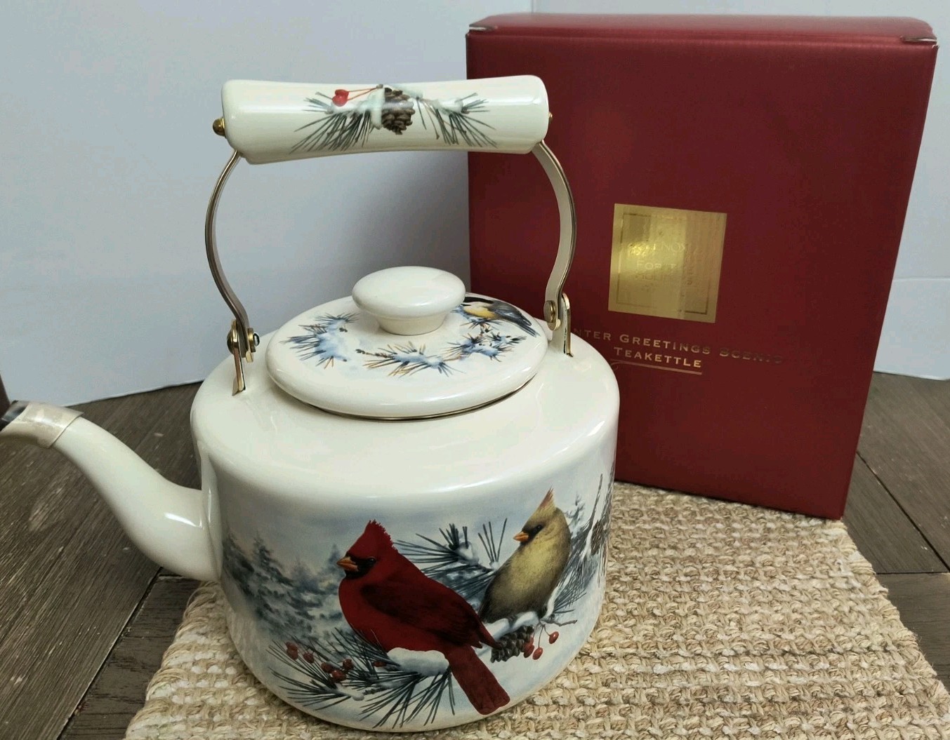 Beautiful Lenox Winter Greetings Scenic Teakettle Enamel Cardinals New In Box