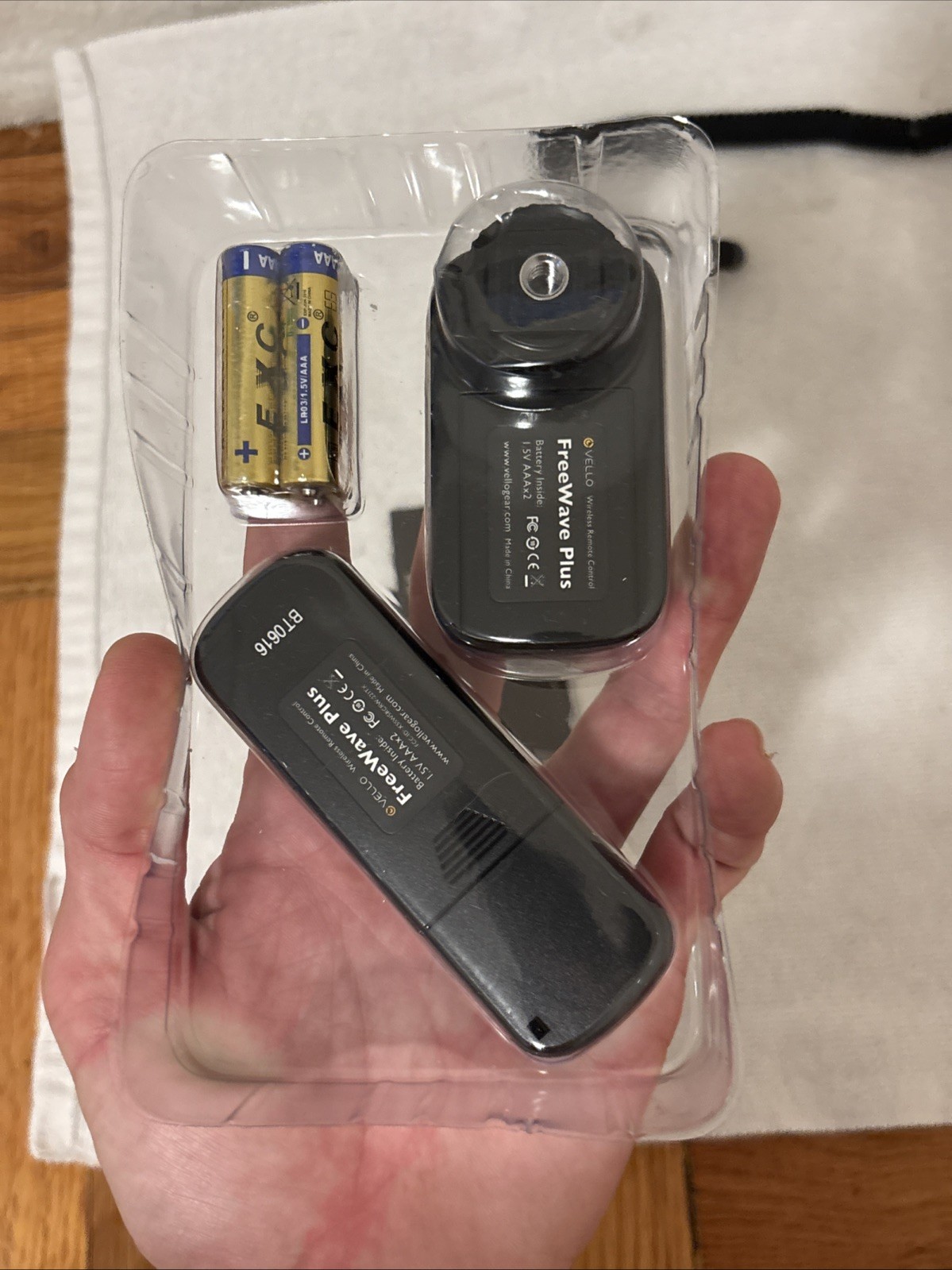 Vello FreeWave Plus RWII-N Wireless Remote Shutter Release for Nikon 10 pin NEW