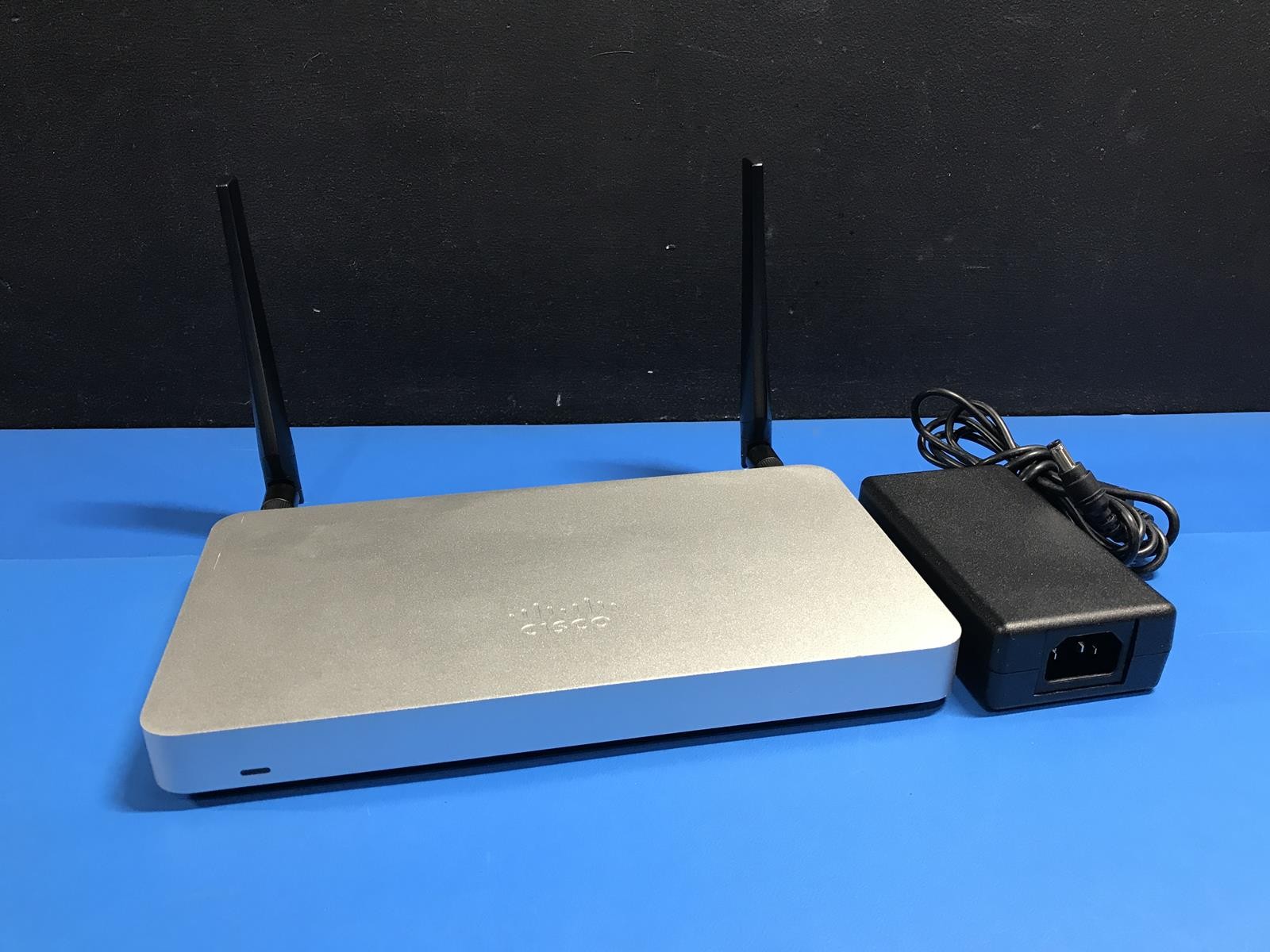 Cisco Meraki MX67C Cloud Managed Security Appliance MX67C-HW-NA Unclaimed