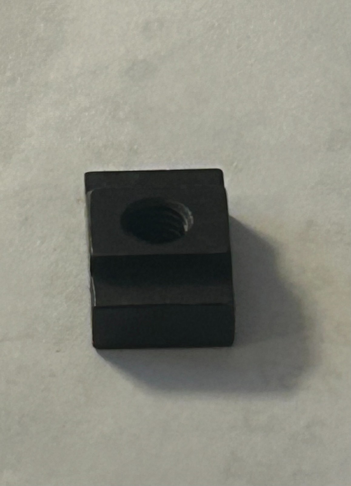 523850 Tee Nut