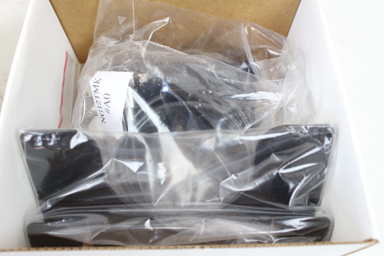 2 NEW Maclocks CL12UTH BB Universal Tablet Lock Security Holder Key Black 44C