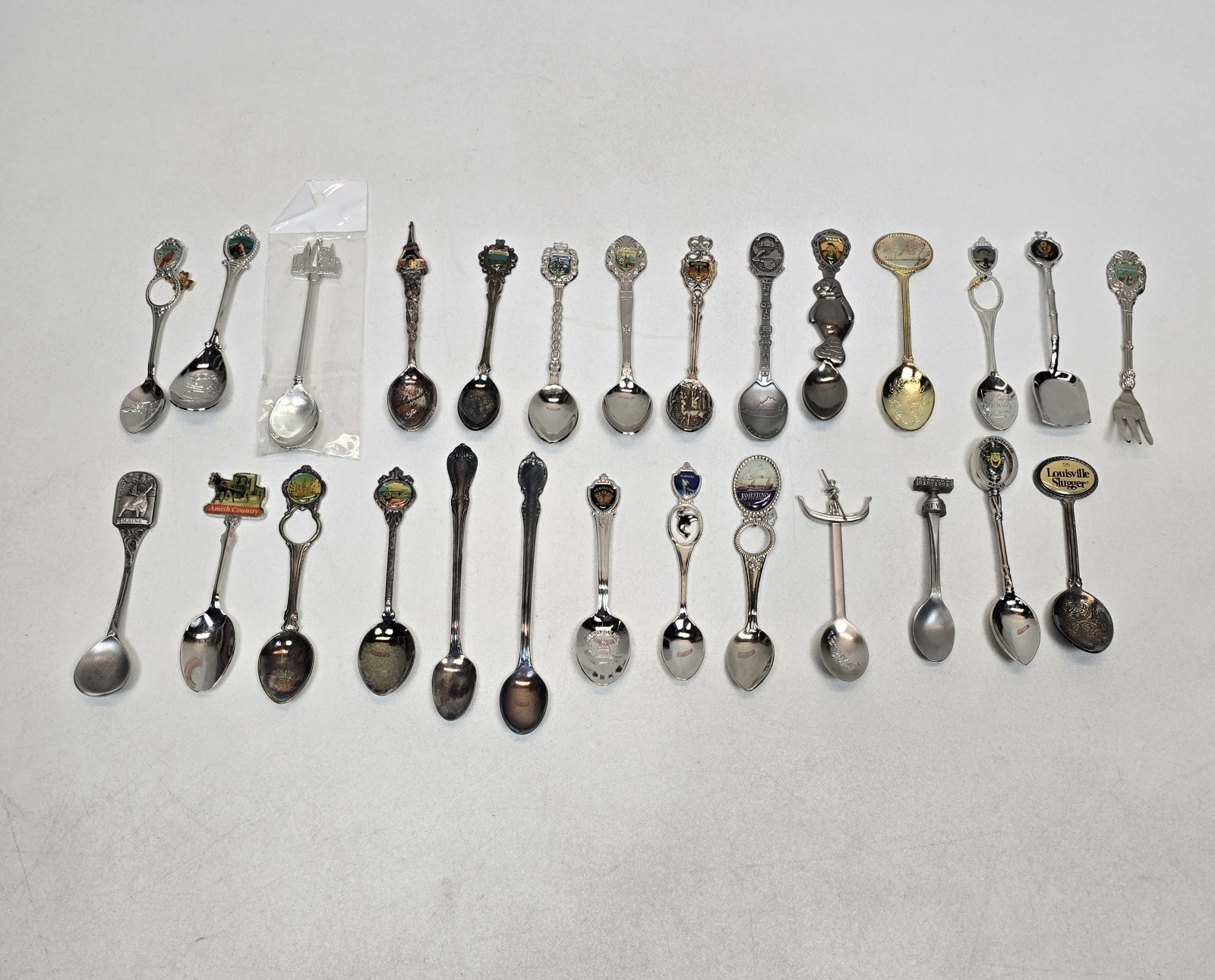 Lot of 27 Miniature Decorative Souvenir Spoons collectible States Cities