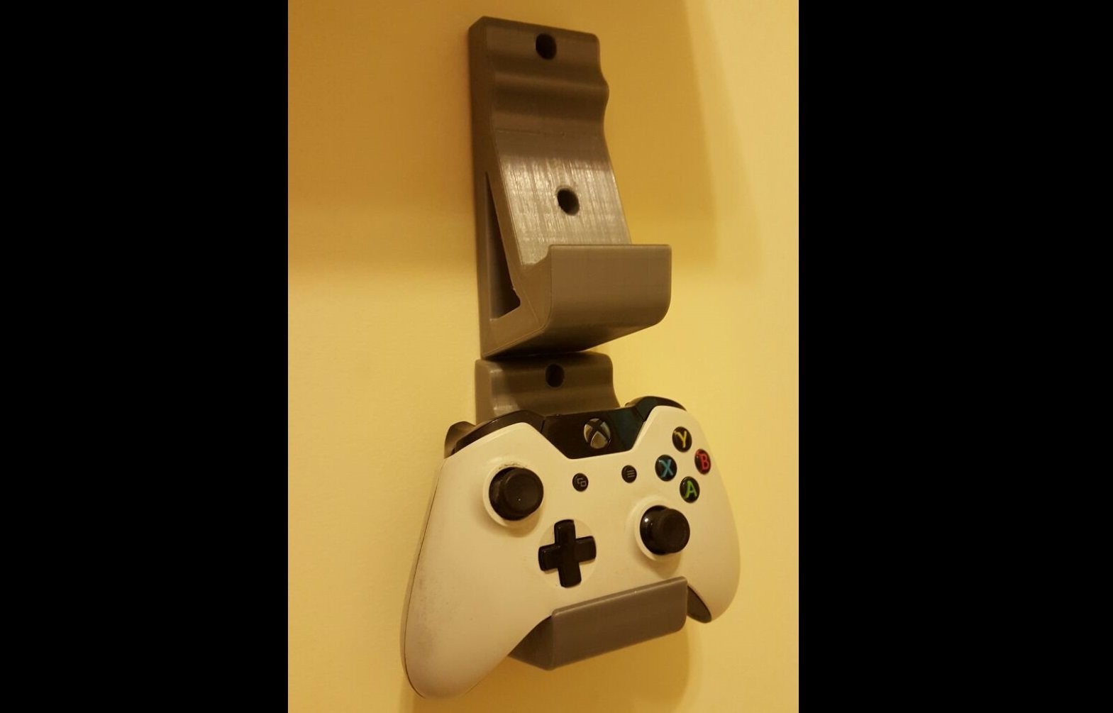 Xbox One, Series S/X  Controller Wall Mount Hanger Wall Mount