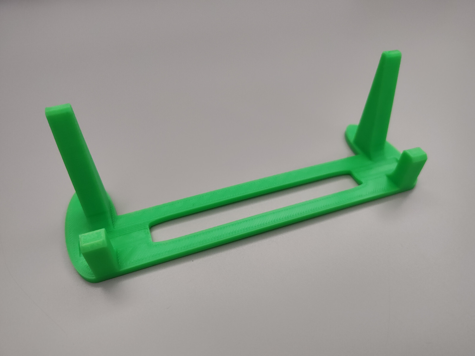 NINTENDO 2DS FTR N2DS LOW PROFILE DISPLAY STAND - CHOOSE COLOR