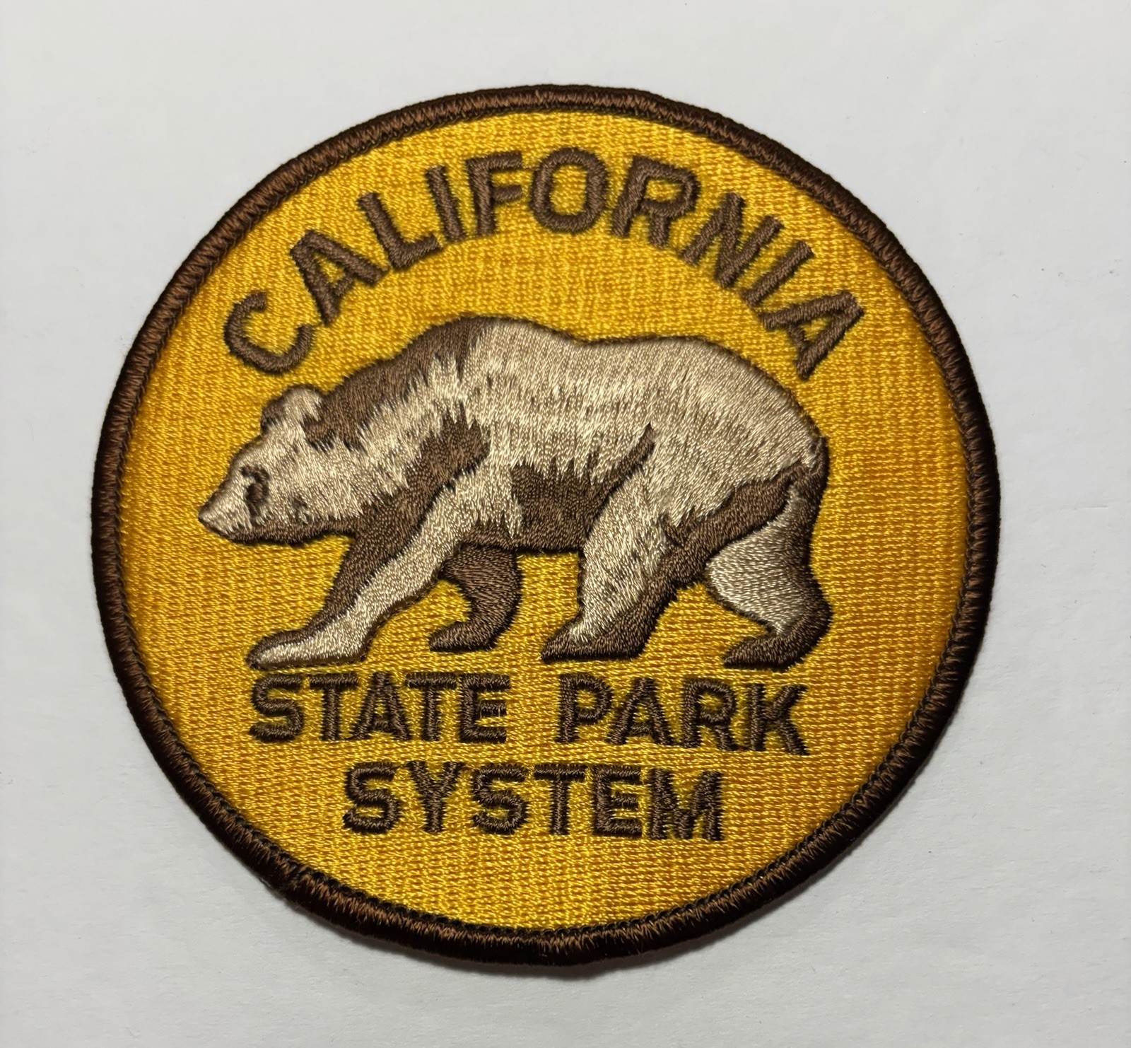 CALIFORNIA STATE PARK SYSTEM WALKING BEAR SHOULDER PATCH #D116