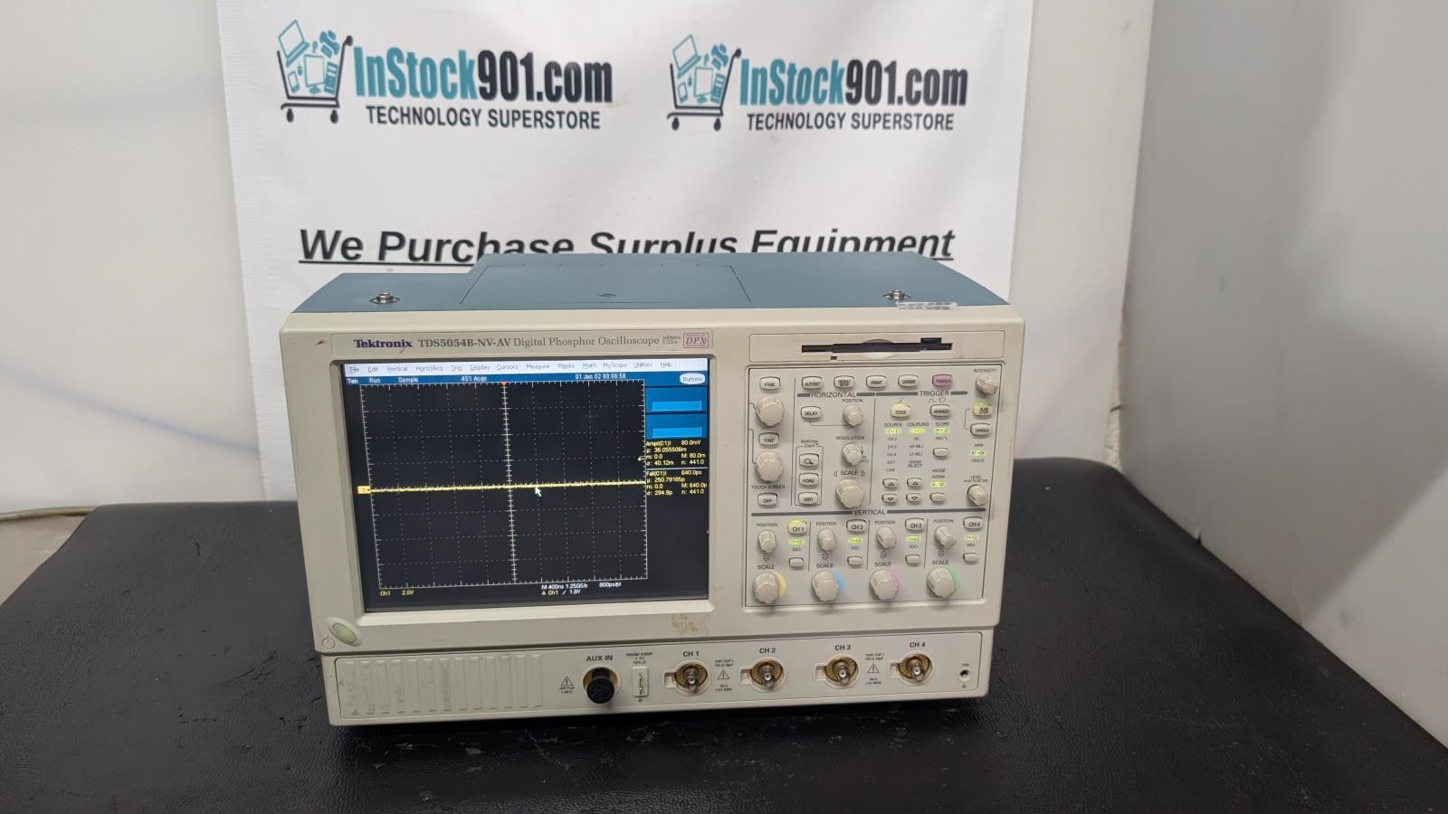 Tektronix TDS5054B-NV-AV Digital Phosphor Oscilloscope 500MHz 5 GS/s 4 Channel