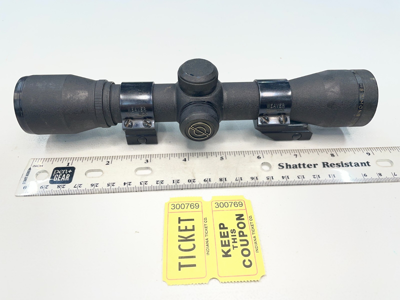 Simmons Pro Diamond 4x32 shotgun scope on rings classic whitetail matte 300769