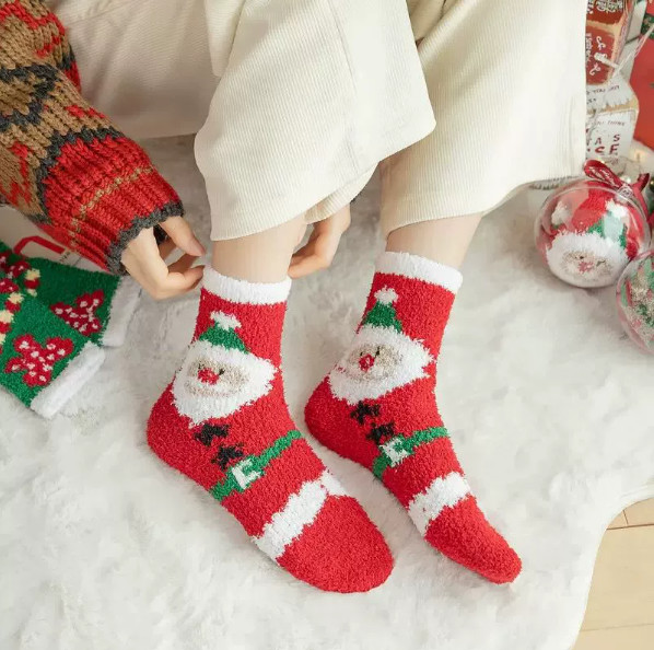 Coral fleece Christmas stockings, cute cartoon style, red gift stockings, trendy