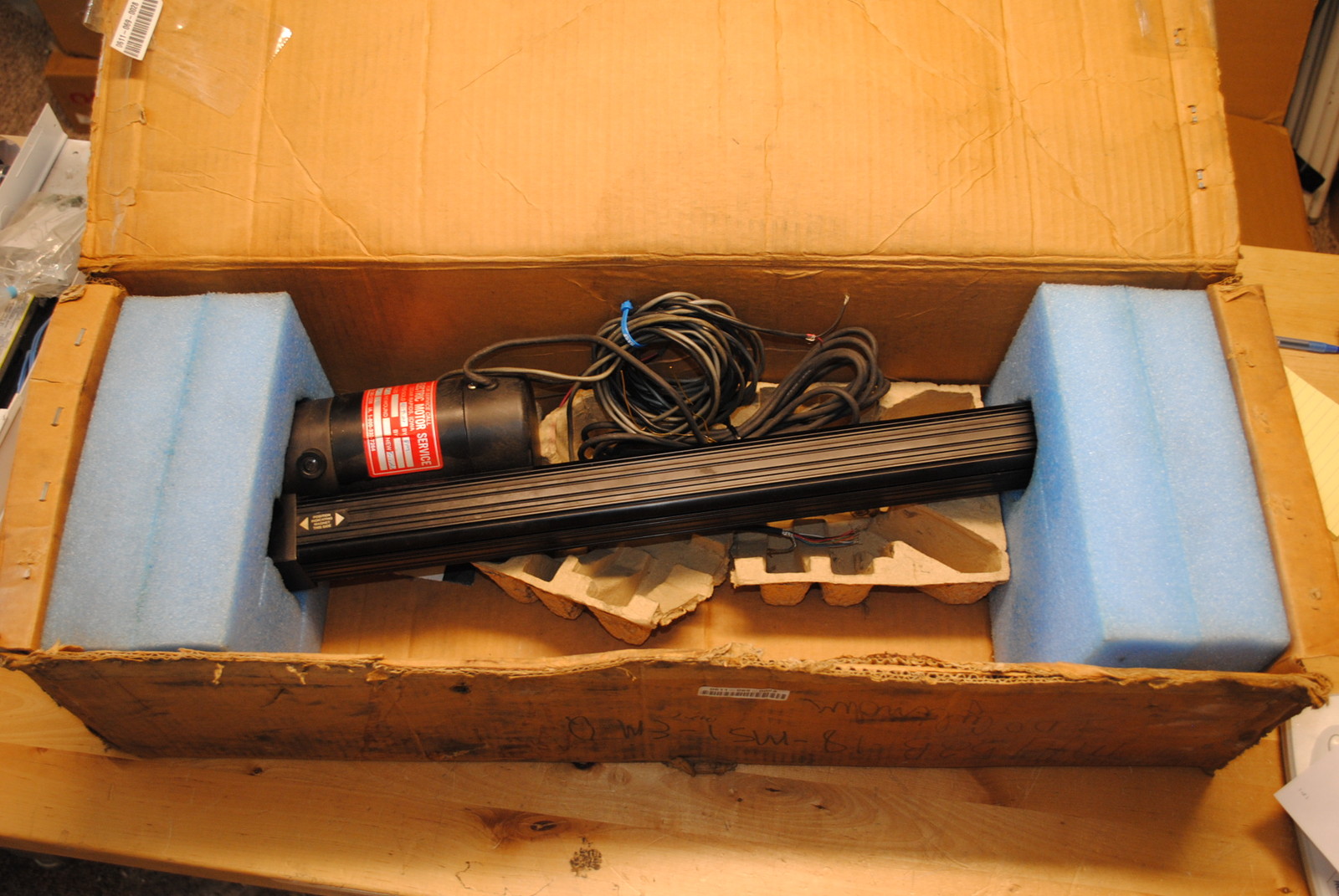 Industrial Devices NH152B-18-MS1-MT1-E1M-Q Electric Cylinder