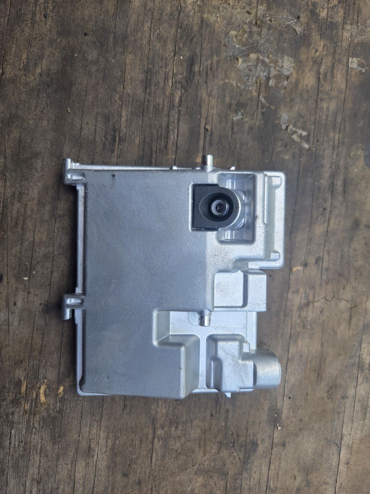 A 000 446 53 05/001 Genuine Freightliner Cruise Control Module