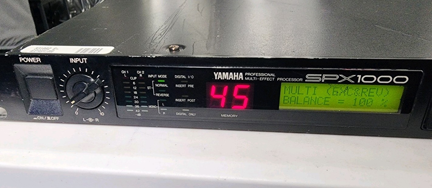 YAMAHA PROFESSIONAL MULTI EFFECT PROCESSOR SPX1000 Simple operation confirmed