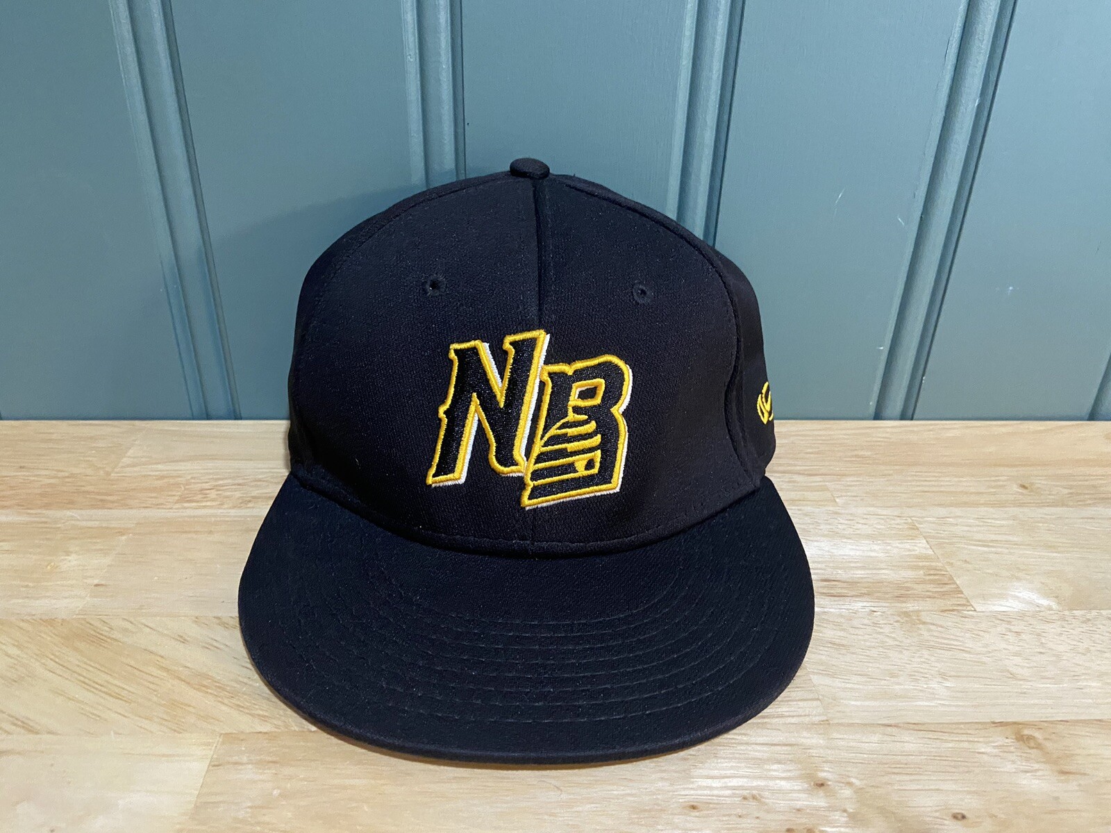 RARE NEW BRITAIN BEES CAP HAT SIZE S/M ATLANTIC LEAGUE A Flex New Baseball