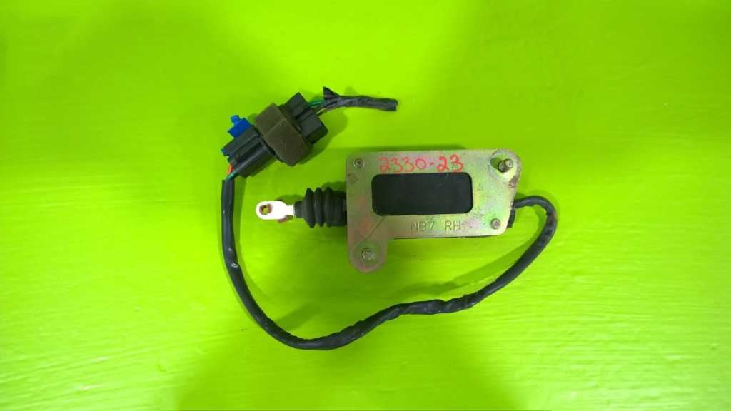 98-02 KIA SPORTAGE 2.0L AT PASSENGER RIGHT REAR DOOR ACTUATOR OEM 2330-23