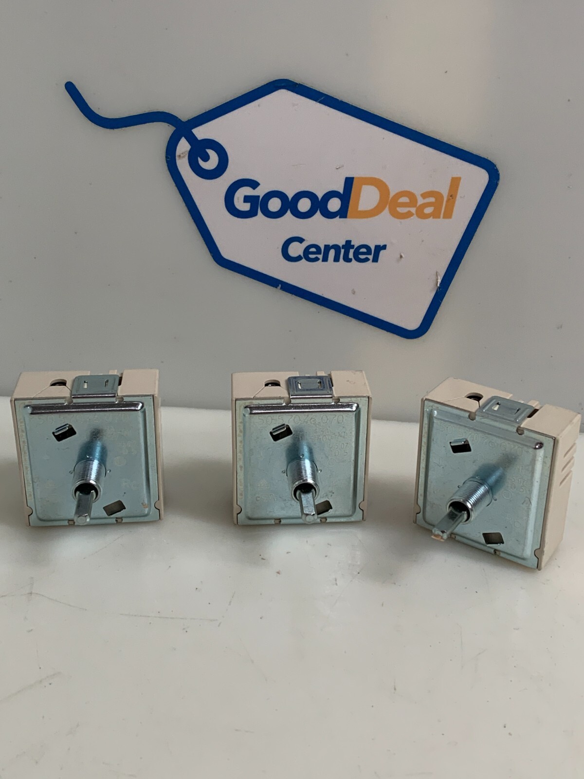 EN01 EGO ENERGY REGULATOR SIMMER-STAT HOB CONTROLLER 50.57076.070 LOT OF 3