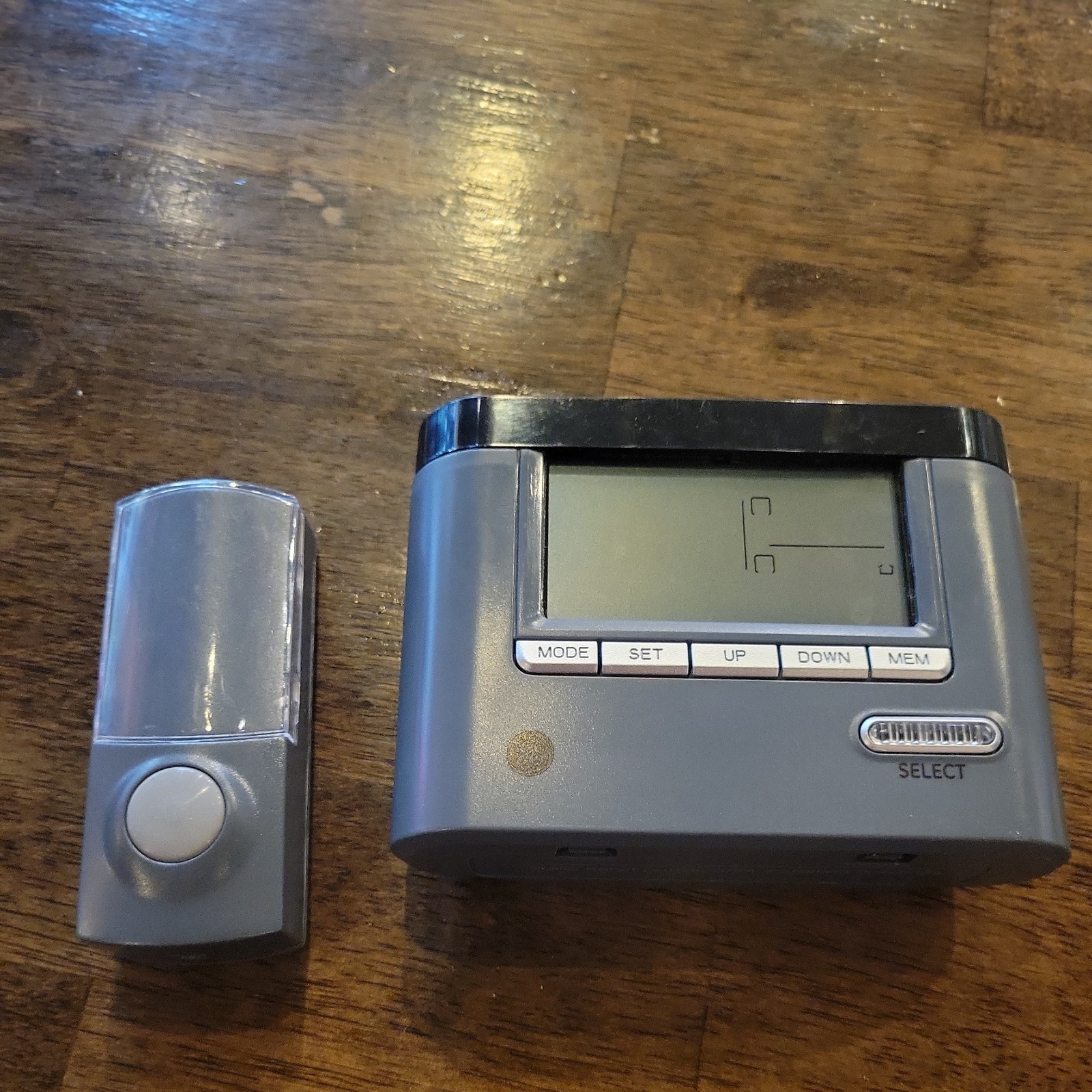 Wireless Door Chime Kit  32 Unique Sounds GE Battery operated F