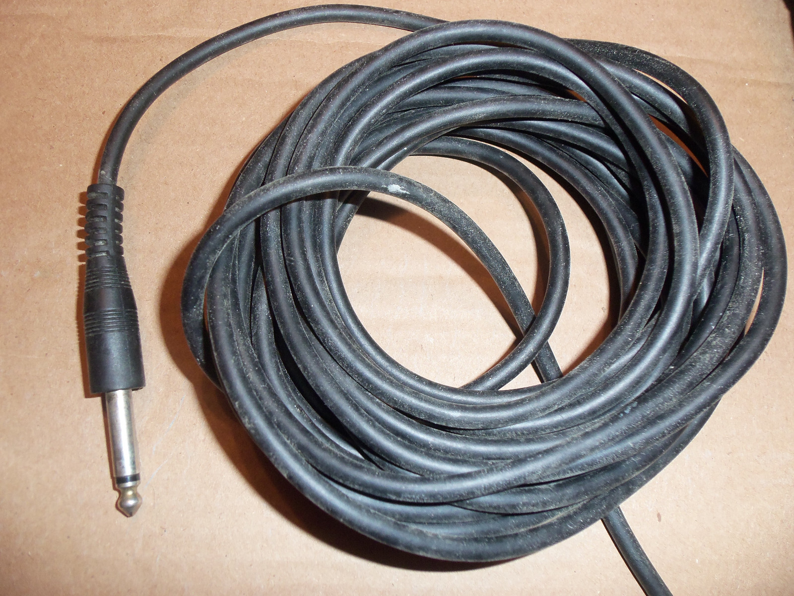 Unidirectional Dynamic Microphone Radio Shack 33-3004 Wired Analog Working