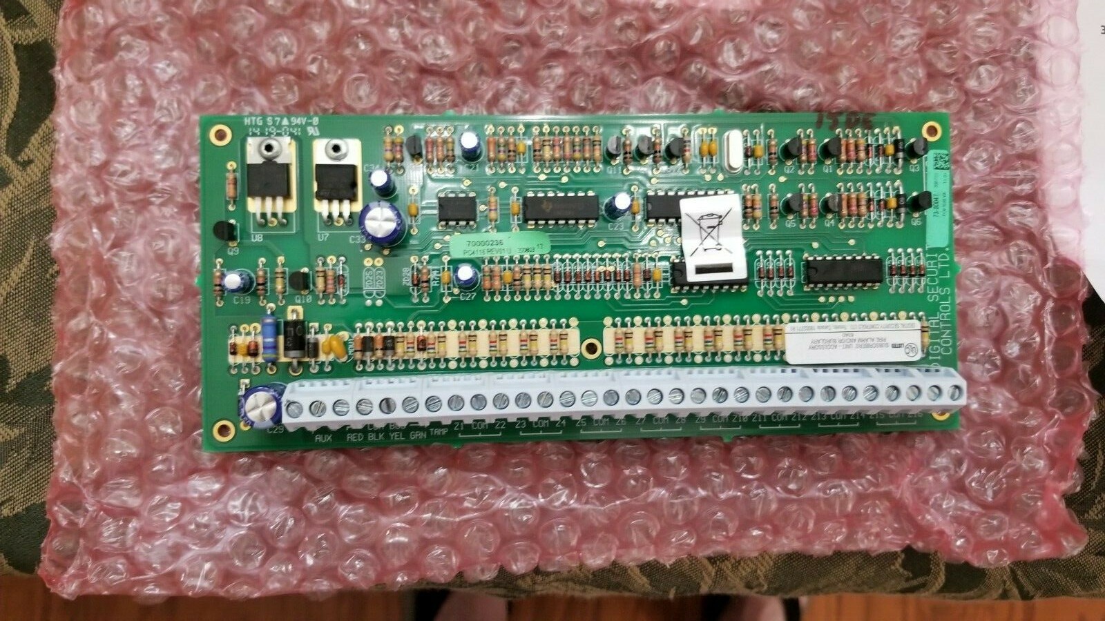 DSC PC4116 MAXSYS Alarm Zone Expander (up to 16 additional zones) NEW & Unused!