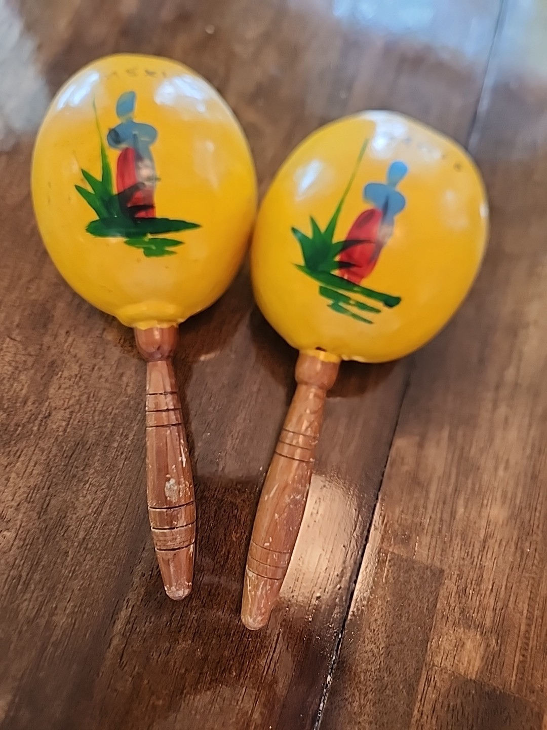Vintage Original Mexican Hand Painted Wooden Fiesta Maracas Set Of 2 Music Art