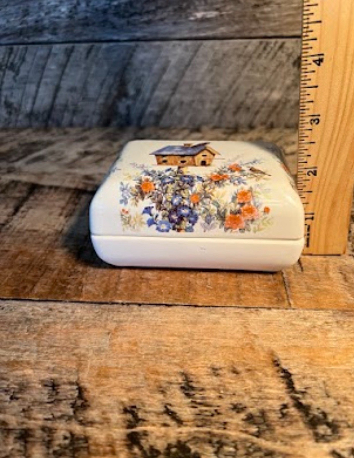Vtg Day Spring Ceramic Trinket Box