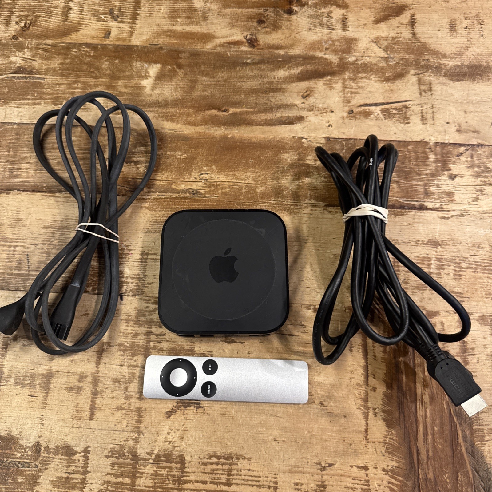 Apple TV HD Media Streamer 3rd Generation A1469 8GB with Remote, Power,HDMI Crd