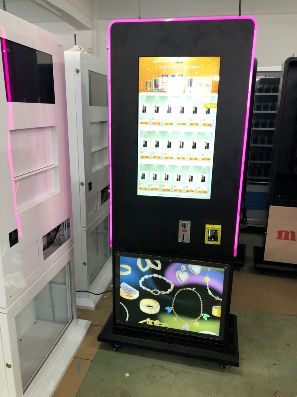 XL Capacity Vending Machines For Sale - 32" Screen with Stand