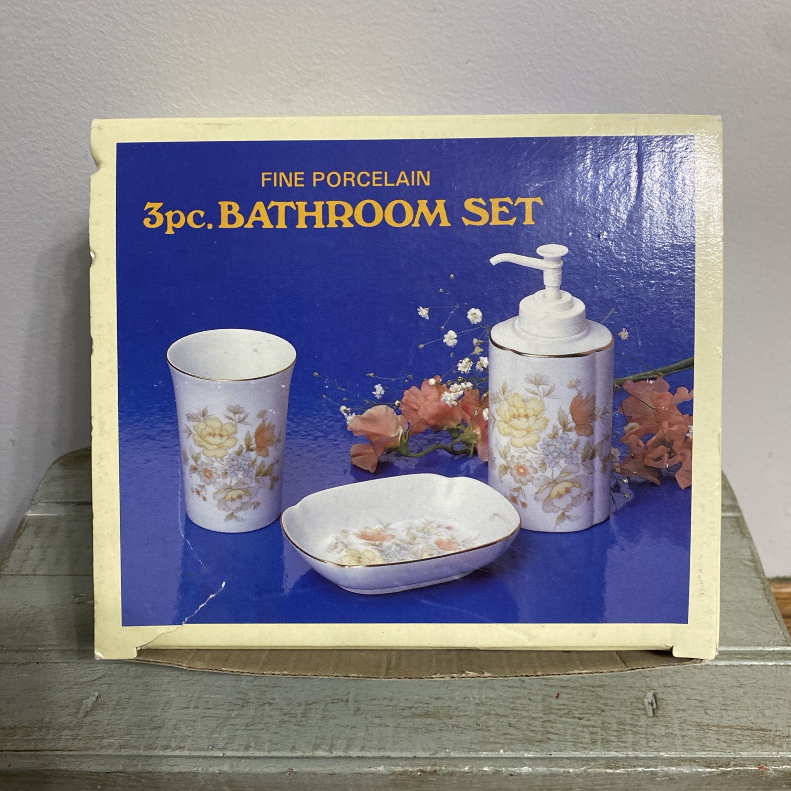 Vtg Kmart Fine Porcelain 3pc Bathroom Set Rose Floral Gold Trim NEW Retro