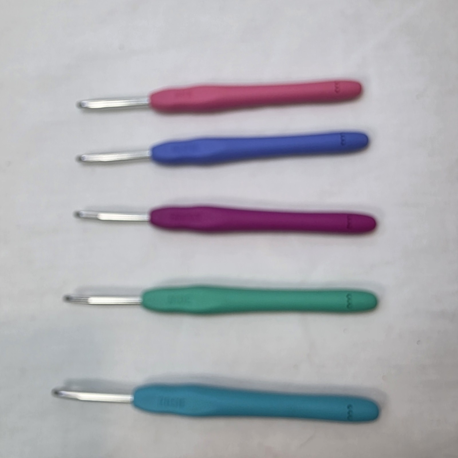 The Woobles Set 5 Colored Hooks