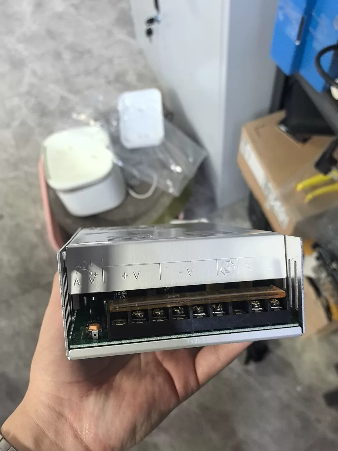 SXM4 To PCIE Adapter cables and power supply