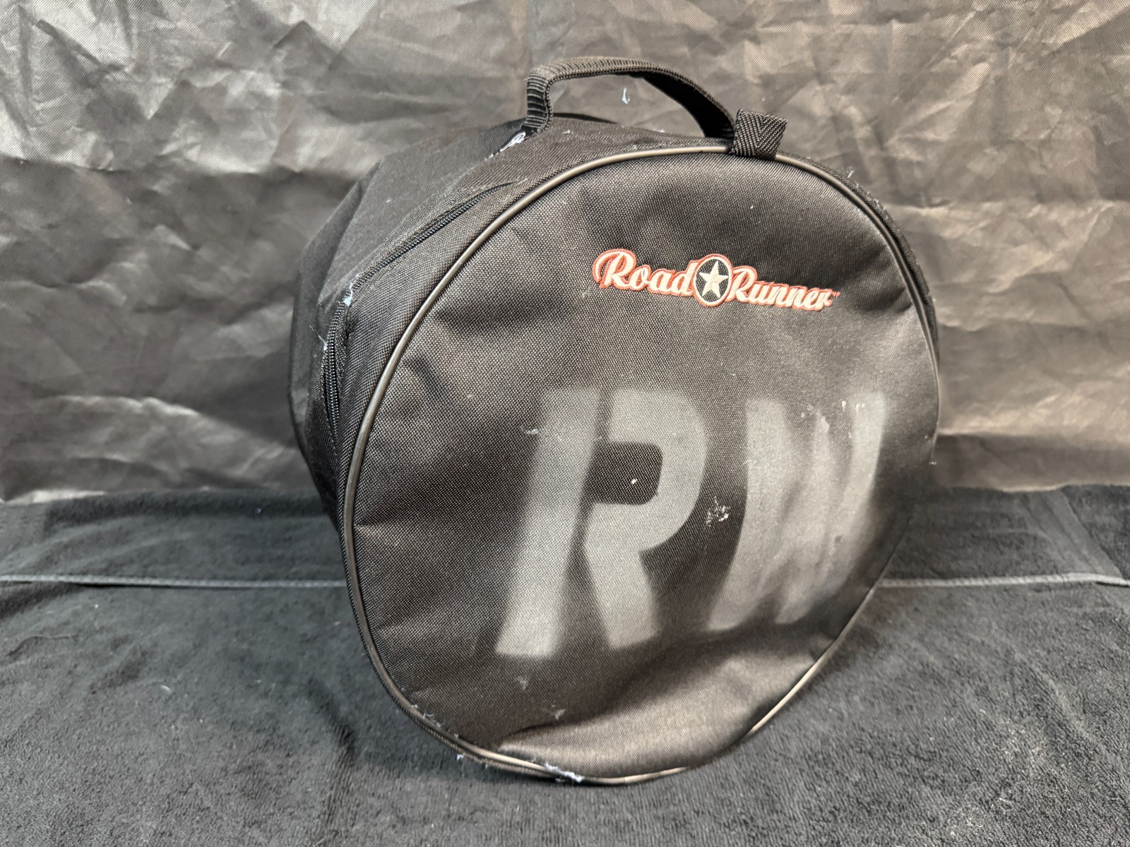 Road Runner tom drum bag case,  12" wide x 11" deep. Very good functionally.
