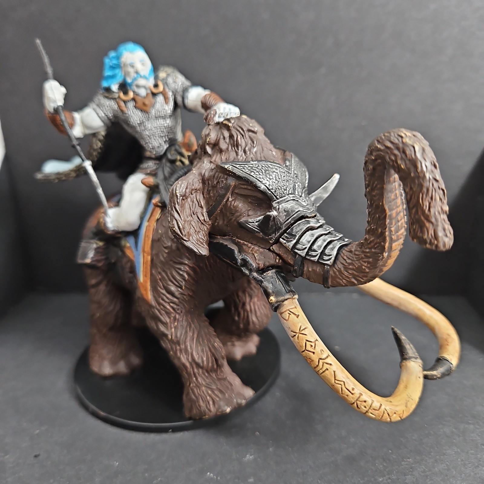 D&D Miniatures TUNDRA SCOUT on Mammoth 57/60 CE166 Wizards No card