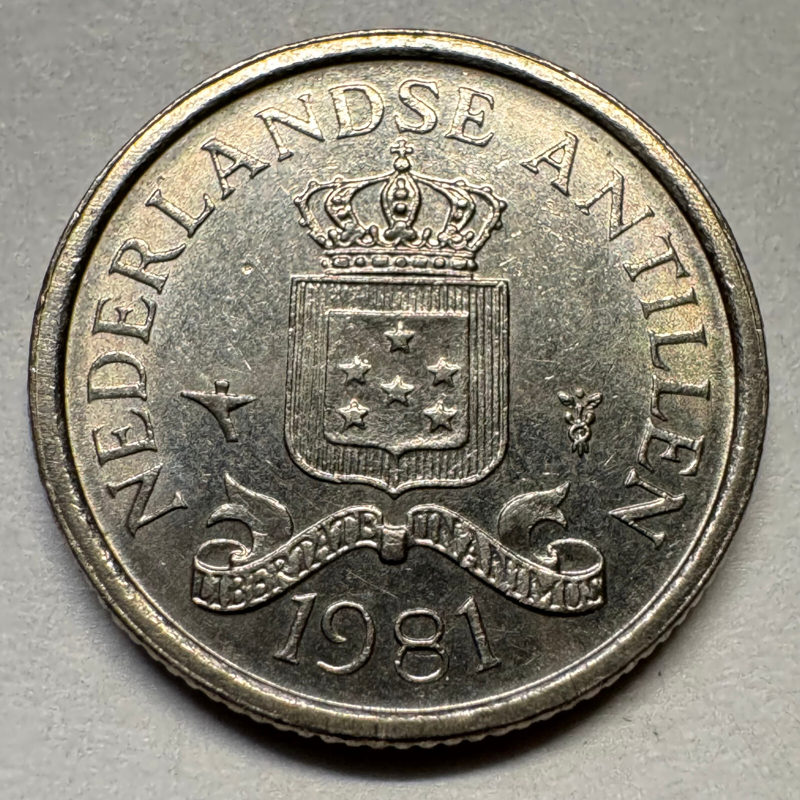 1981 Netherlands 10 Cents - Beautiful Coin - #A-084-B