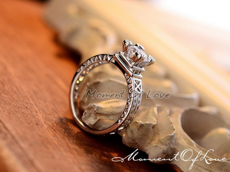 Silver SP CZ Paris The Eiffel Tower Engagement Solitaire Ring RS28