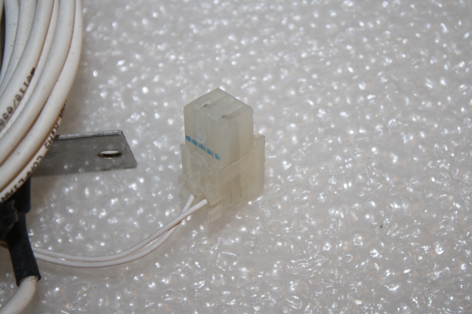 Johnson Controls TE-631GV-2 Duct Temperature Nickel Sensor 4" Probe