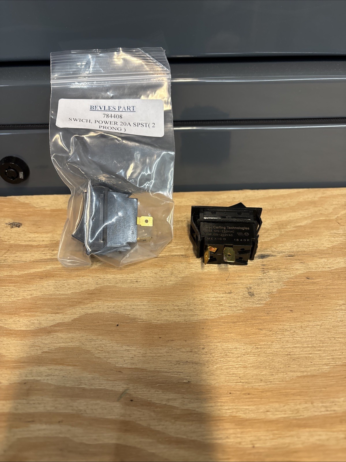 Bevles 784408, 20AMP Power SwItch  Geniune OEM